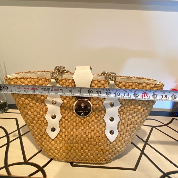 Michael Kors Vintage Woven Tote Bag White Leather Gold Hardware Spring/Summer - Picture 12 of 14